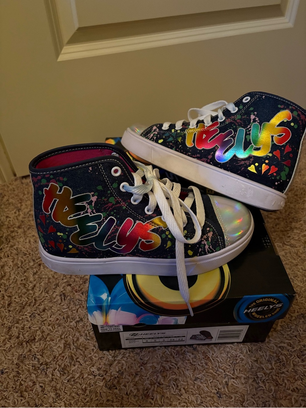 Heelys Girls' High-Top Sneakers in Navy with Rainbow Accents - Picture 2 of 7